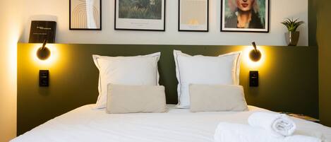 مكواة/لوح كي وواي فاي مجانًا وملاءات أسرّة