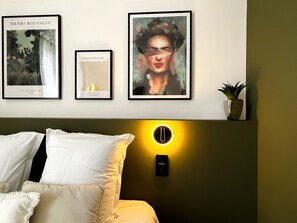 Fer et planche à repasser, Wi-Fi gratuit, draps fournis