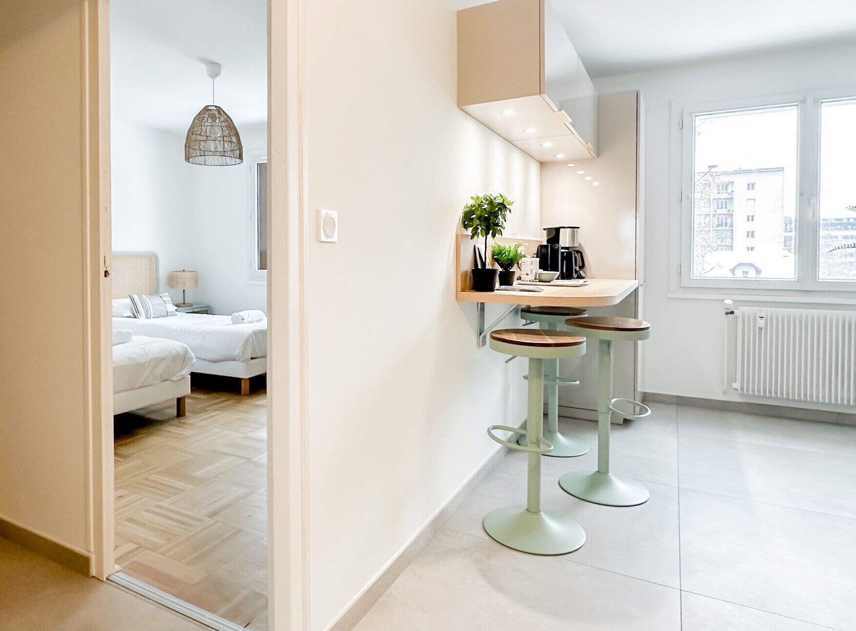 2 habitaciones, tabla de planchar con plancha y wifi gratis 