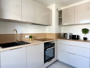 Fridge, microwave, oven, dishwasher