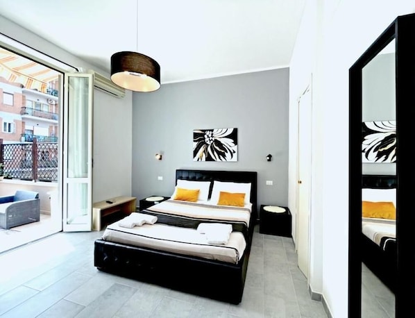 Chambre Double Luxe, 1 très grand lit, salle de bains privée