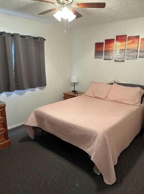 2 bedrooms, iron/ironing board, free WiFi, bed sheets - Comfy, Home-Away-From Home, 2 bedroom apartment. (Idaho Falls)