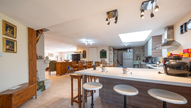 Coffee/tea maker, fridge, microwave, oven - Pet friendly home in Escles with WiFi (Escles)