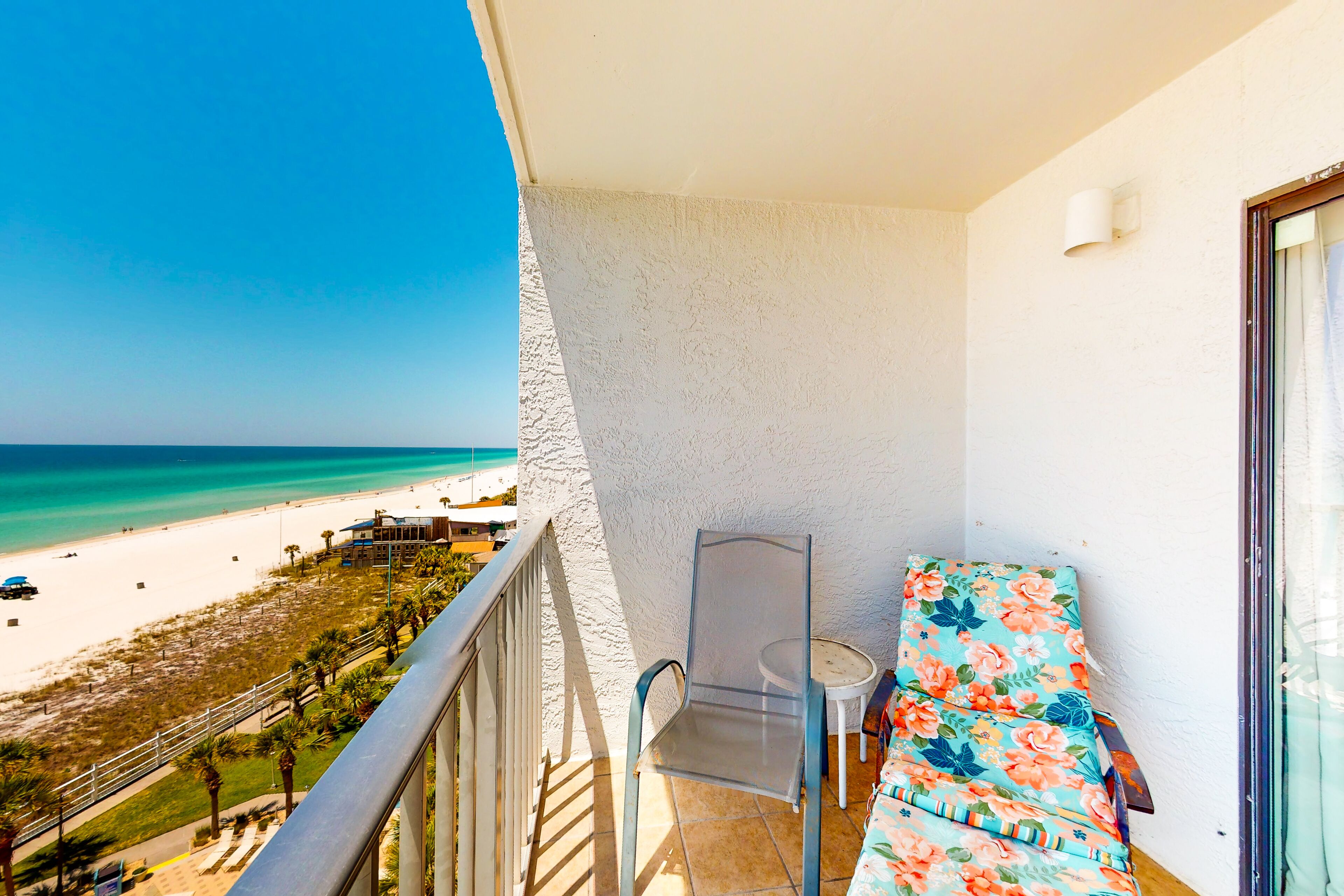 8th-floor Gulf-front condo with beach views, beach access, pools, hot tub, & gym