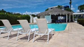 Outdoor pool - Private Access to the Beach-Wifi-Pool-BBQ-Gozebos-Gardens (Playa Juan Dolio)