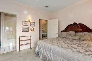 Cottage, 2 Bedrooms, Non Smoking | Desk, iron/ironing board, free WiFi, bed sheets - Edgewater Inn (Biloxi)