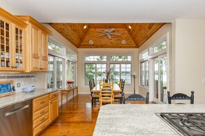 Dining - Beautiful New Seabury Home in Mashpee (Mashpee)
