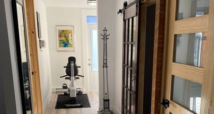 Fabulous 2 Beds-1Bath Back Terrace- Front Balcony @ Plateau Mont Royal