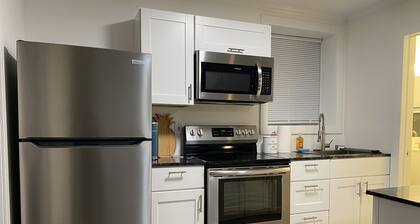 Modern 1 BR apt | Close to everything | Whitesboro