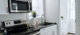 Modern 1 BR apt | Close to everything | Whitesboro