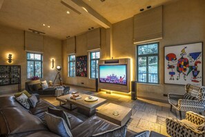 TV