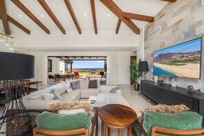 Smart TV, stereo - Luxury Panoramic Ocean View Private Pool @Coronado (Cabo San Lucas)