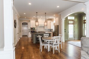 Dining - Spacious home in Lancaster County PA with awesome backyard (Gap)