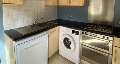 Main Bedroom in Garden Flat shared house