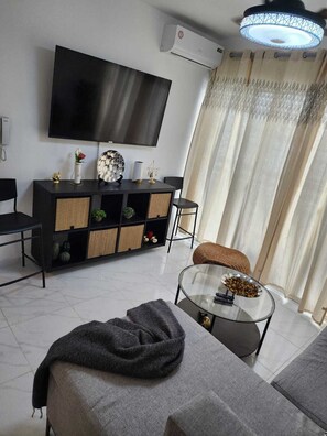 TV