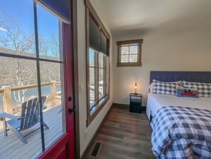 5 quartos, escrivaninha, Wi-Fi, roupa de cama