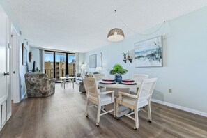 Interior - 🌊Great Ocean View / Pool / Walk to Shopping & Dining / Ocean Trillium Condo #701🏖️ (New Smyrna Beach)