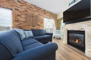 TV, fireplace, DVD player, stereo