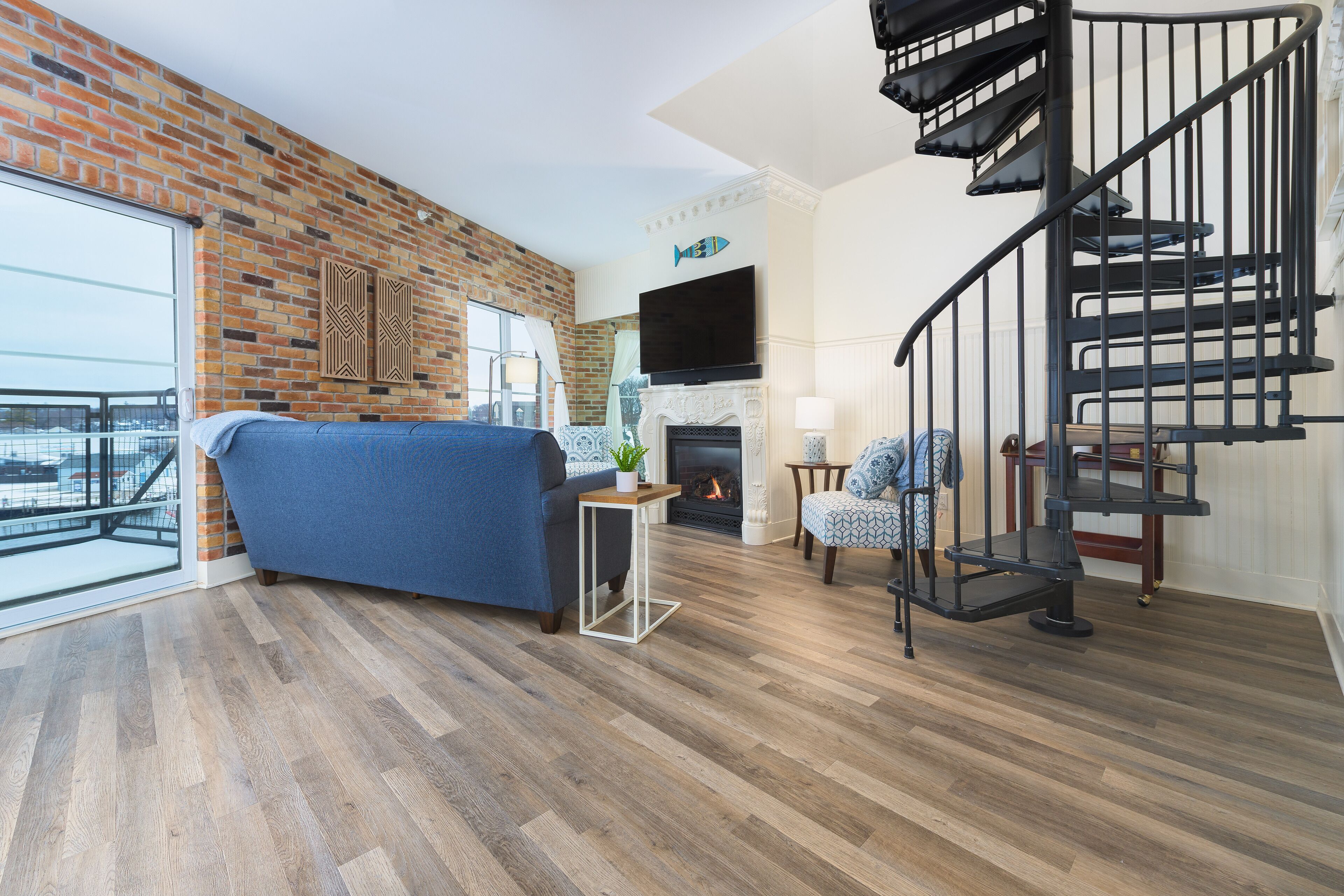 TV, fireplace, DVD player, stereo