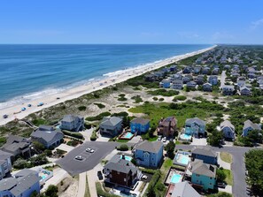 Exterior - Semi-Oceanfront, Pool, Hot Tub, Ocean Views, Close to Beach Access, 604 Saltspray Court (Corolla)