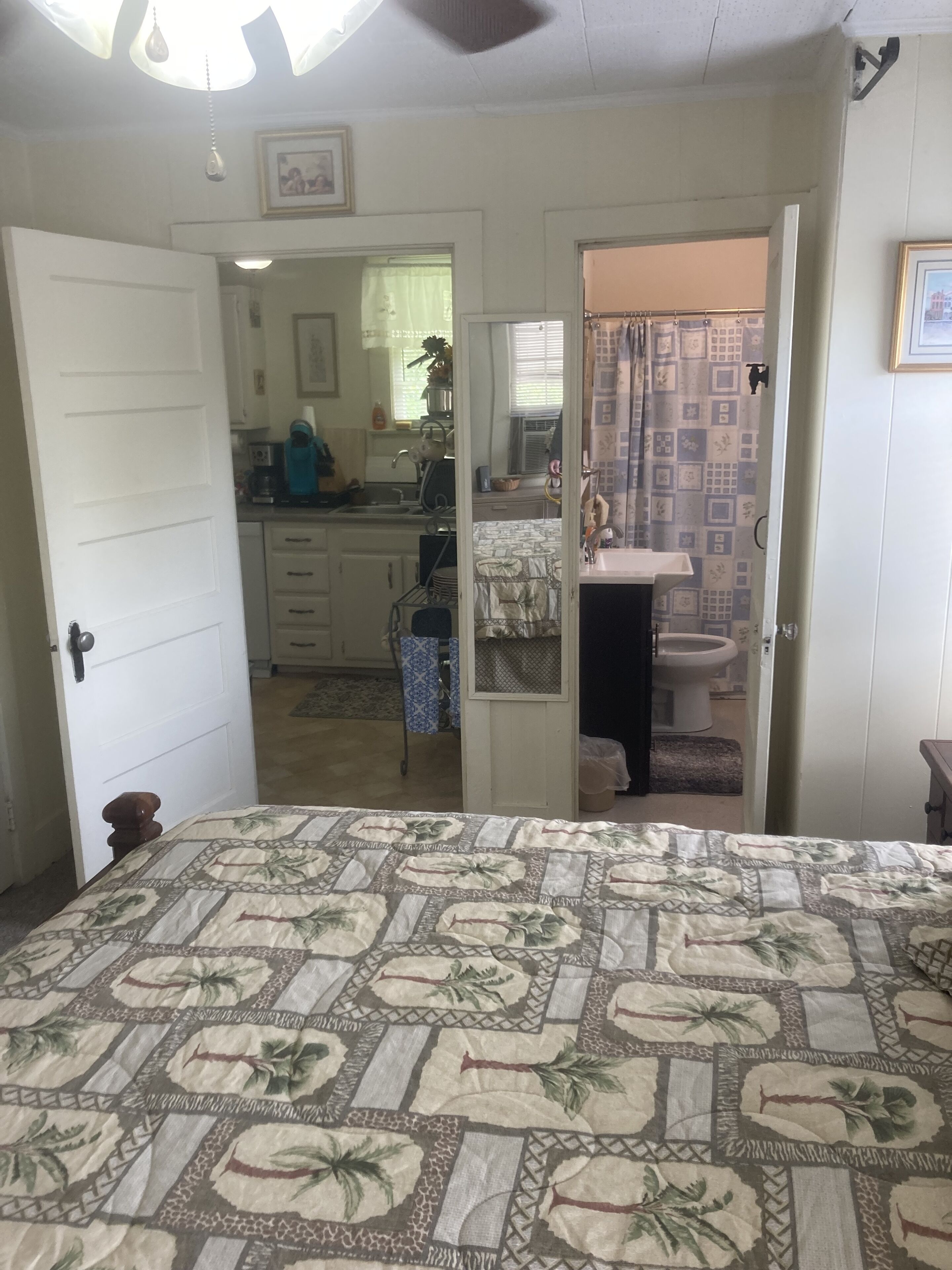 1 bedroom, desk, iron/ironing board, free WiFi