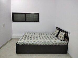 2 makuuhuonetta, vuodevaatteet