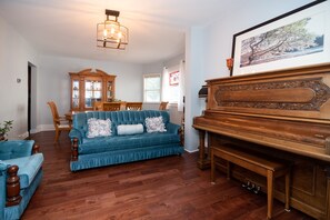 تلفزيون ذكي، كُتُب