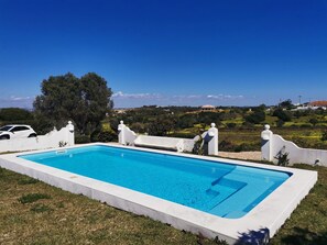 Outdoor pool - CASA DOS AVOS, Stylish vacation home in a nature reserve near the beach with pool (Lagoa)