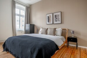 2 quartos, ferros/tábuas de passar roupa, Wi-Fi, roupa de cama