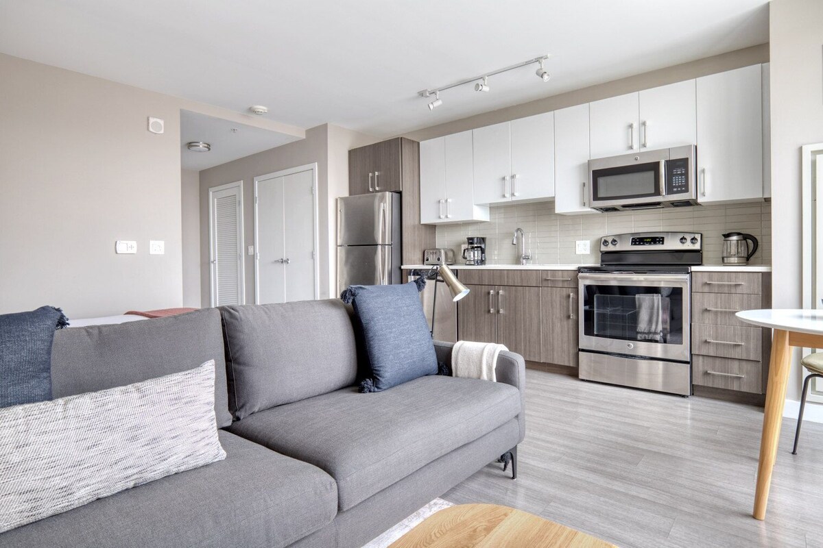 Luxe St w/ W/D & Gym. Near T and Iconic Boston landmarks, by Blueground