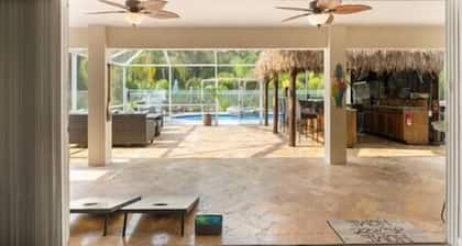 Paradise Palms Heated Pool/HotTub/TikiBar 4 BR's