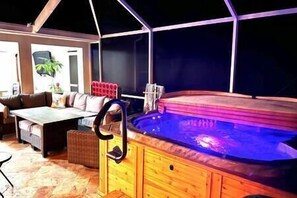 Bain à remous intérieur