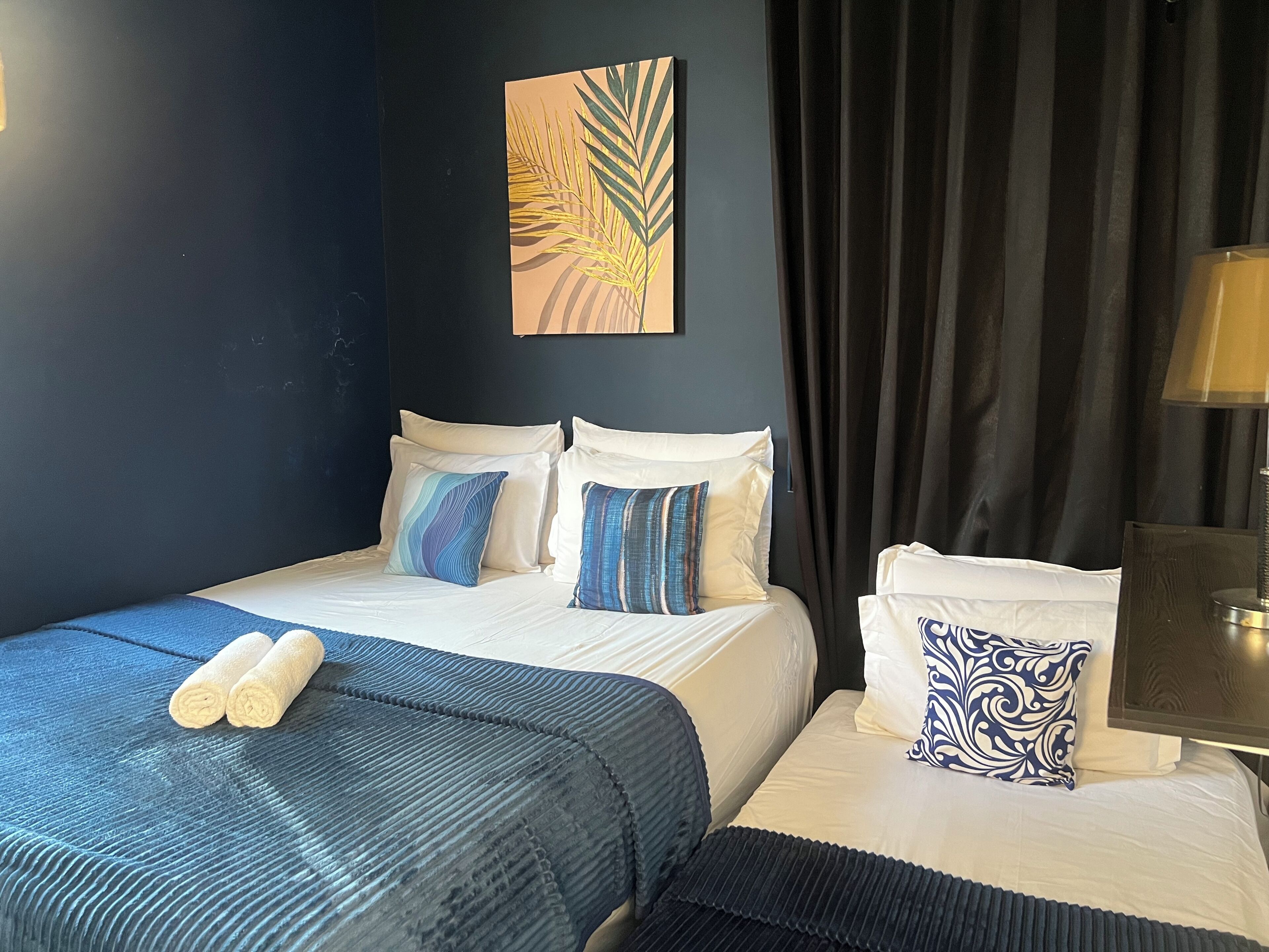 Family Room, 2 Bedrooms | 2 bedrooms, desk, WiFi (free), bed sheets
