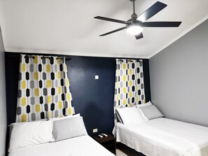 Townhouse | 2 kamar tidur, setrika/meja setrika, Wi-Fi gratis, dan seprai linen