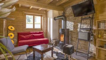 Fernseher, Kamin, DVD-Player, Stereoanlage