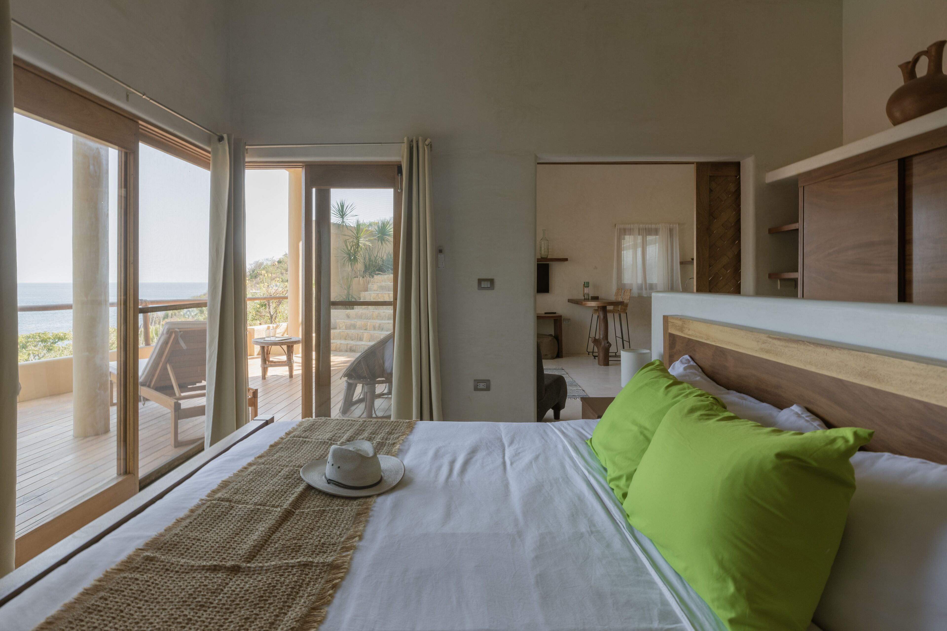 Romantische bungalow | Lakens van Egyptisch katoen, luxe beddengoed, donsdekens