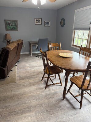 Interior - Peaceful Country Home w/Covered Bridge (Athens)