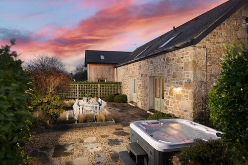 The Haybarn - Pet Friendly - Hot Tub - Free Parking