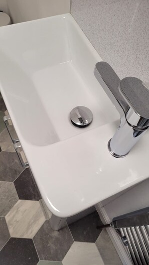 Douche, séchoir à cheveux