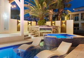 Beheizter Pool