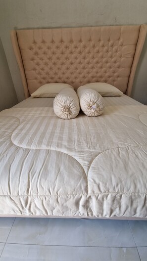 5 Schlafzimmer, WLAN, Bettwäsche