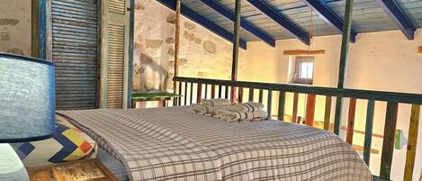 1 chambre, fer et planche à repasser, lit parapluie, Wi-Fi gratuit