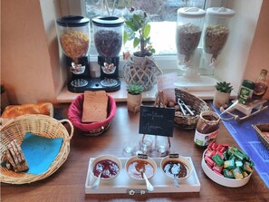 Indulge in the sweet treats and fresh pastries at Enfite Maison.