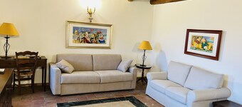 79s Apt in the Historic center Trevi ( Perugia) 50 mt to Bars & Restaurants WiFi