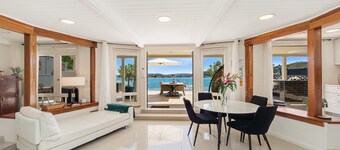 Waterfront Studio by HolidayCo.