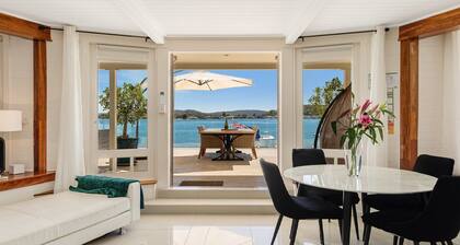 Waterfront Studio by HolidayCo.