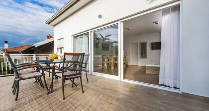 Directly on the beach - vacation apartment B