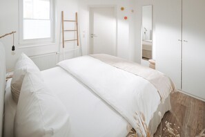 1 Schlafzimmer, Bügeleisen/Bügelbrett, Reisekinderbett, kostenloses WLAN