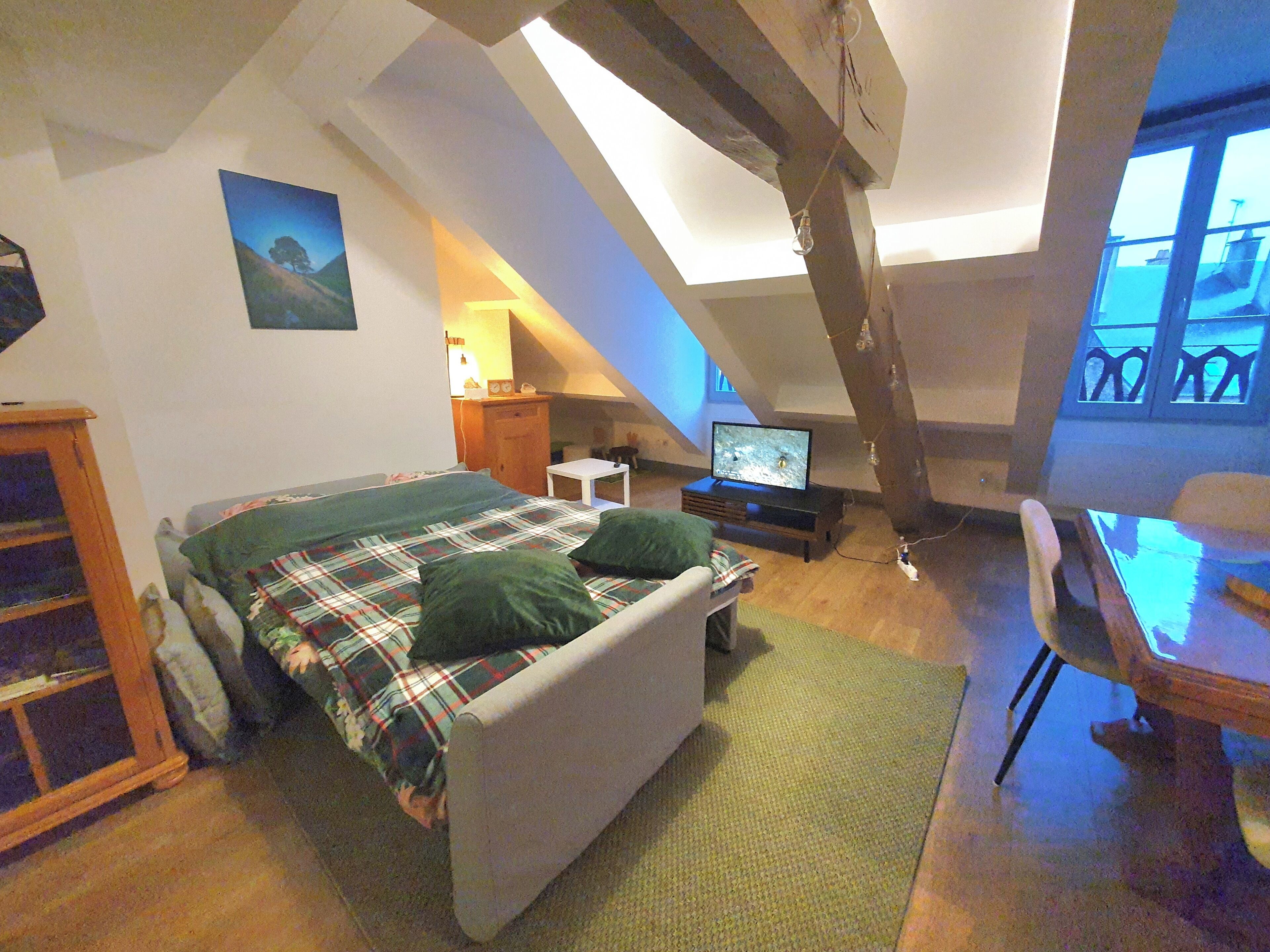 2 chambres, fer et planche à repasser, Wi-Fi gratuit, draps fournis