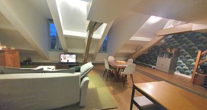 Duplex apartment classified 2 stars.
